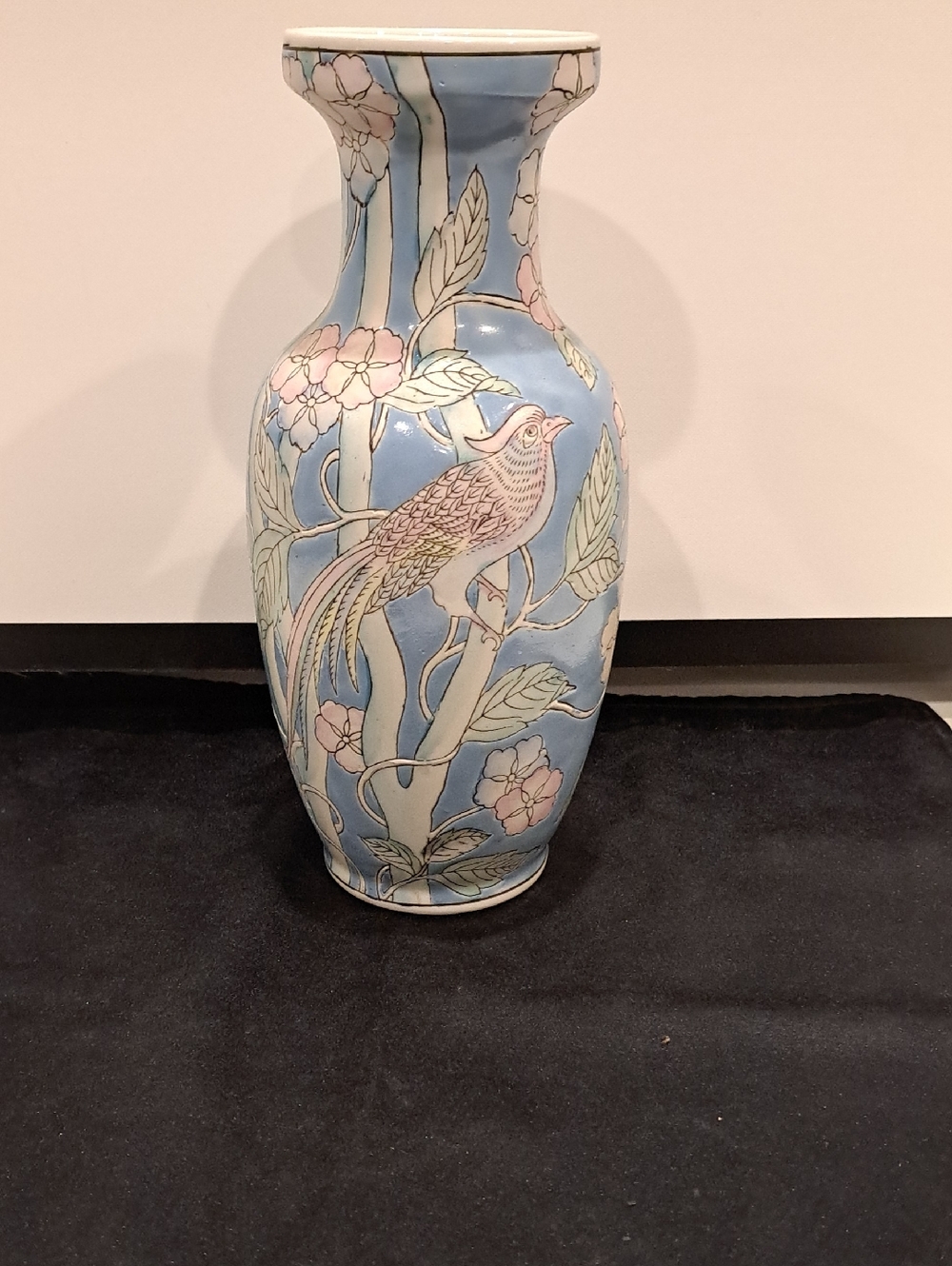 Vtg MCM WBI Chinese Chinoiserie Vase Like New 10 1/2" Bird Flowers Vine